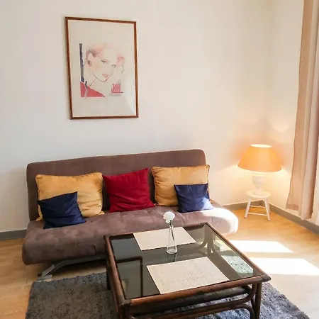 Maison Confortable à Avec Jardin Clôturé *